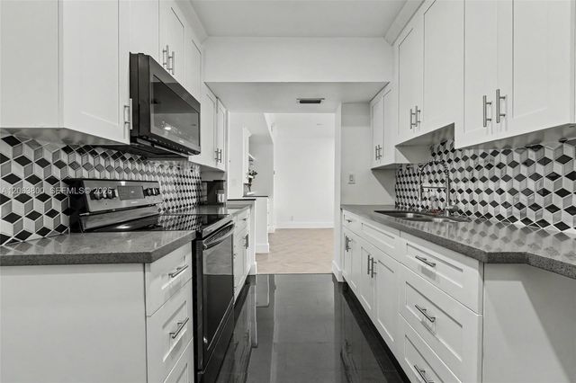 4400 Hillcrest Dr 1005A, Hollywood, FL 33021