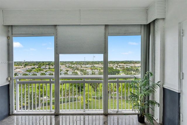4400 Hillcrest Dr 1005A, Hollywood, FL 33021