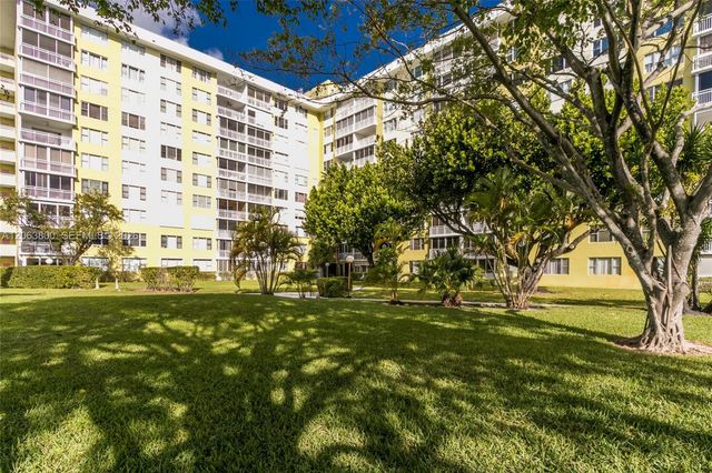 4400 Hillcrest Dr 1005A, Hollywood, FL 33021