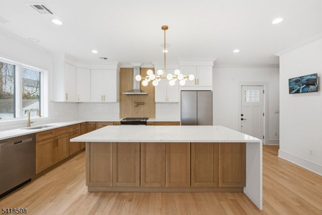 110 Platt Ave, Saddle Brook Twp., NJ 07663