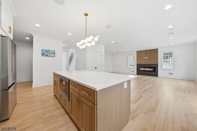 110 Platt Ave, Saddle Brook Twp., NJ 07663