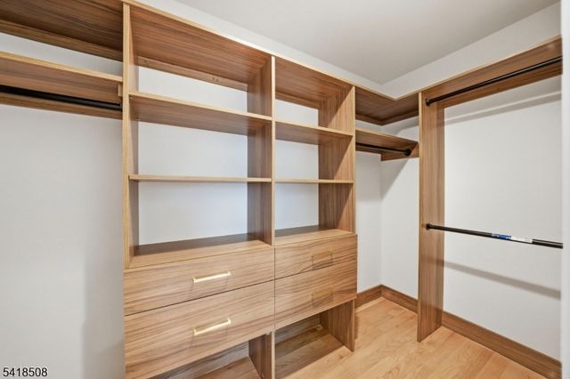 110 Platt Ave, Saddle Brook Twp., NJ 07663