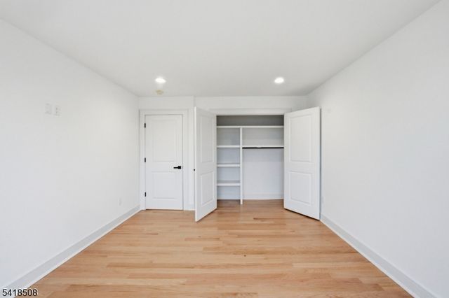 110 Platt Ave, Saddle Brook Twp., NJ 07663