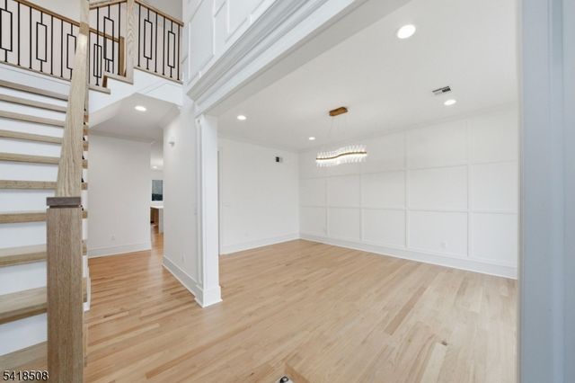 110 Platt Ave, Saddle Brook Twp., NJ 07663