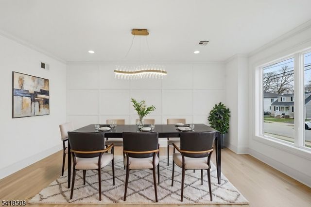 110 Platt Ave, Saddle Brook Twp., NJ 07663