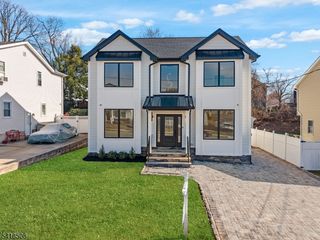 110 Platt Ave, Saddle Brook Twp., NJ 07663