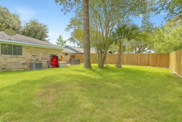 2709 Wisdom Drive, Deer Park, TX 77536