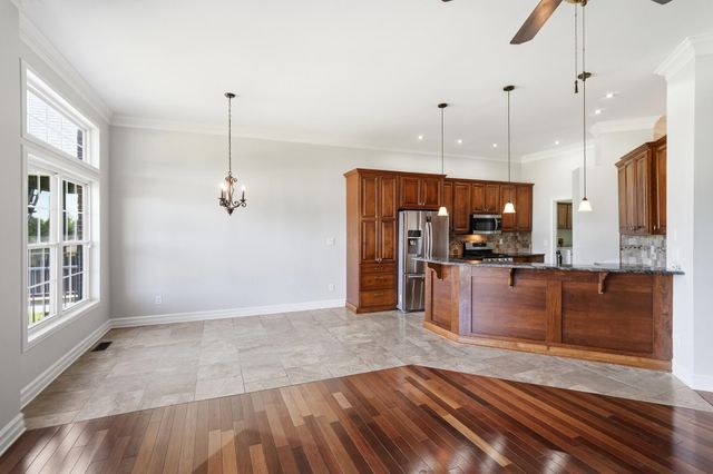 1022 Belmont Park, Union, KY 41091