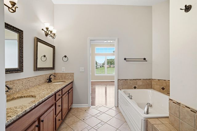 1022 Belmont Park, Union, KY 41091