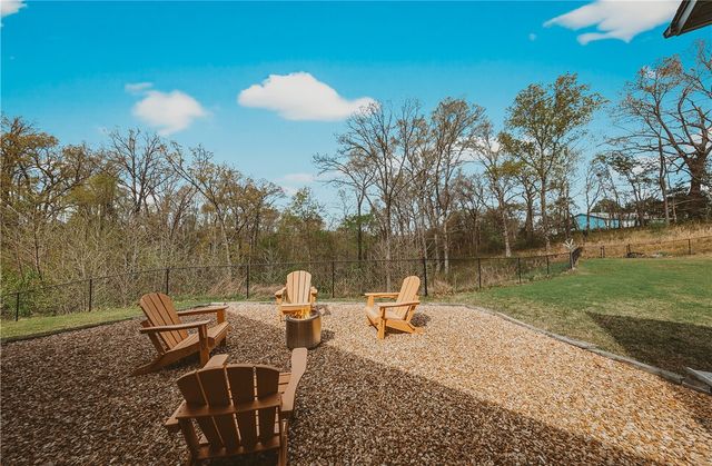 1503 NW Hermanus Street, Bentonville, AR 72712
