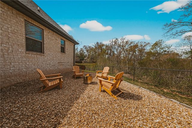 1503 NW Hermanus Street, Bentonville, AR 72712