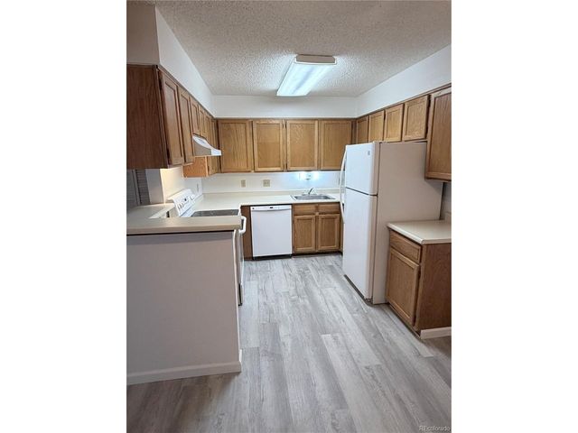 429 Wright St 212, Lakewood, CO 80228