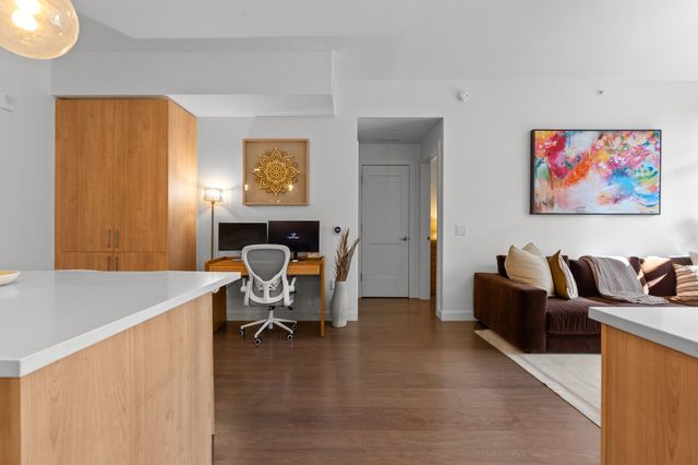 1212 Demonbreun St Apt 1606, Nashville, TN 37203