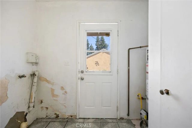 15739 Chatsworth, Granada Hills, CA 91344