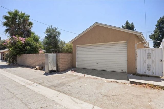15739 Chatsworth, Granada Hills, CA 91344