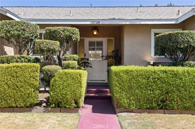 15739 Chatsworth, Granada Hills, CA 91344