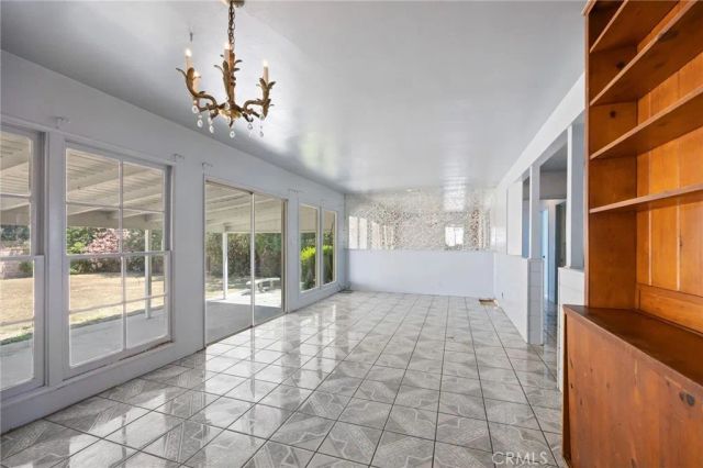 15739 Chatsworth, Granada Hills, CA 91344