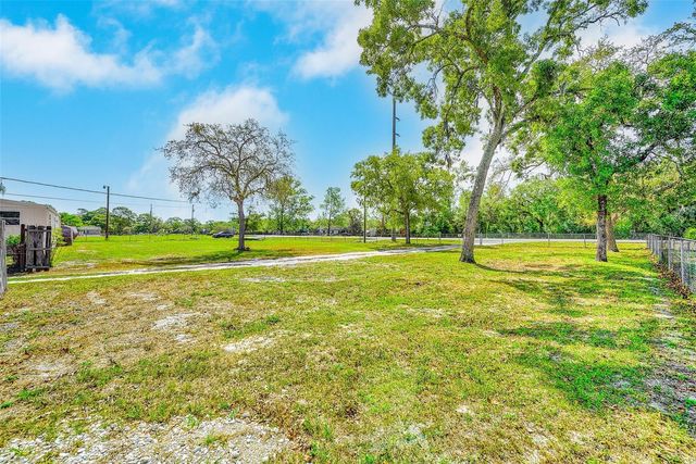 10301 HUDSON AVENUE, Hudson, FL 34669