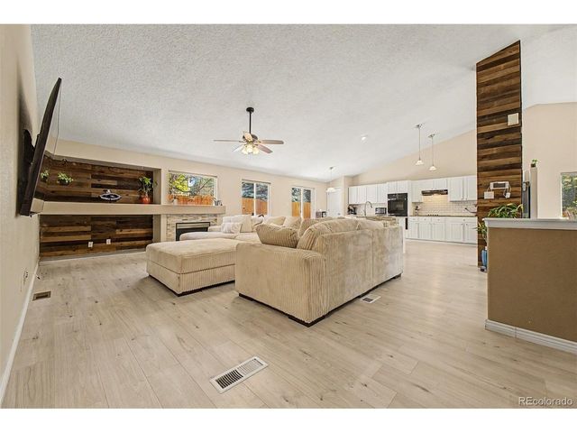 13122 Summit Grove Pkwy, Thornton, CO 80241