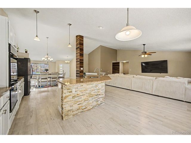 13122 Summit Grove Pkwy, Thornton, CO 80241