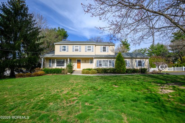 821 Middletown Lincroft Road, Middletown, NJ 07748