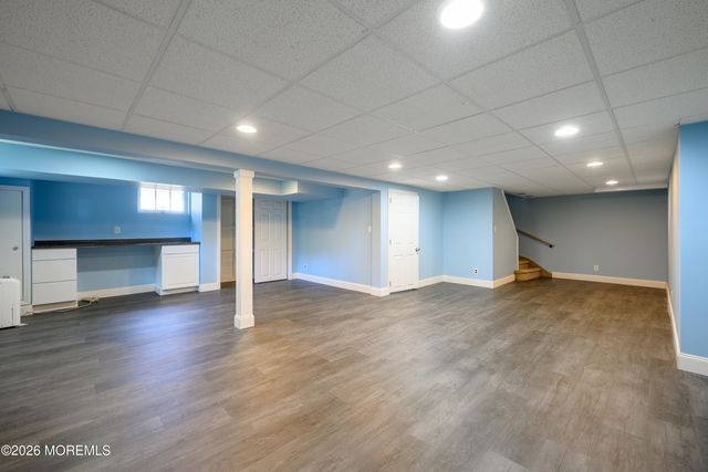 821 Middletown Lincroft Road, Middletown, NJ 07748