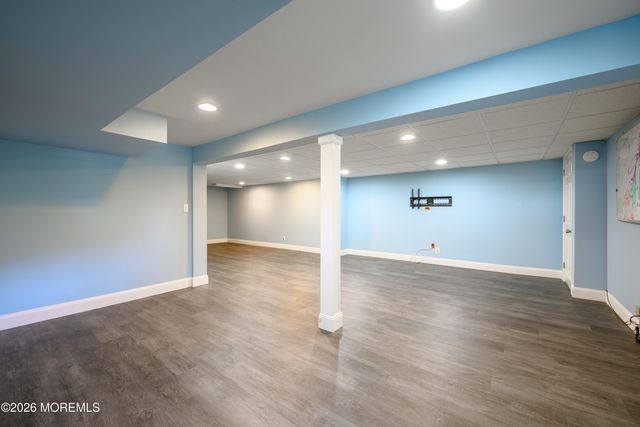 821 Middletown Lincroft Road, Middletown, NJ 07748