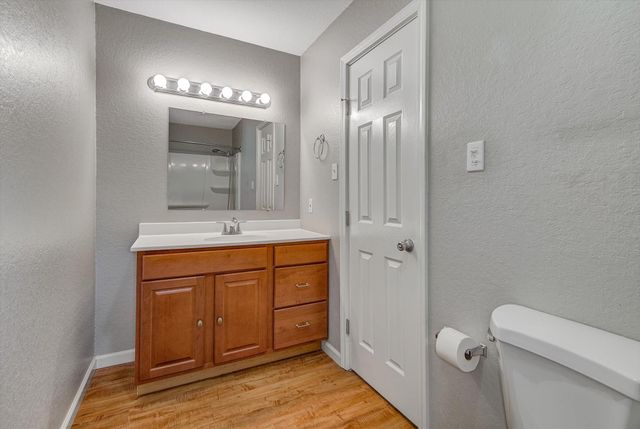 170 Barracuda Street, Bayou Vista, TX 77563