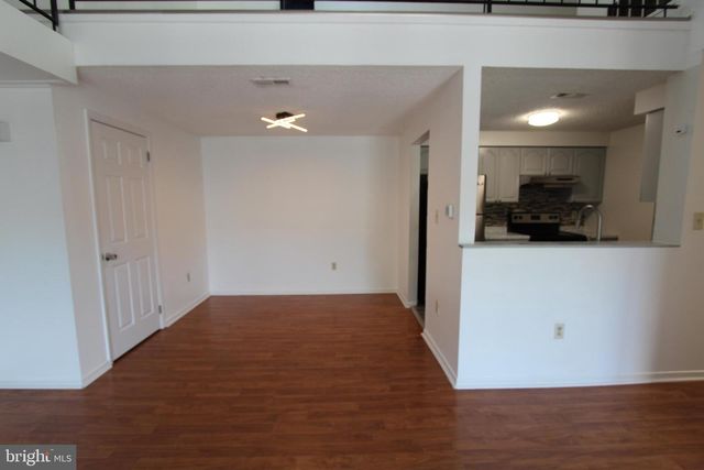 7714 TAMARRON DR, Plainsboro, NJ 08536