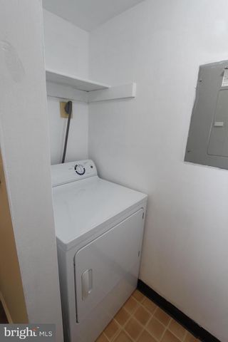 7714 TAMARRON DR, Plainsboro, NJ 08536