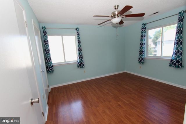 7714 TAMARRON DR, Plainsboro, NJ 08536