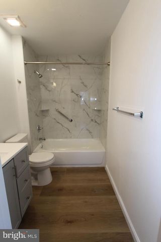 7714 TAMARRON DR, Plainsboro, NJ 08536