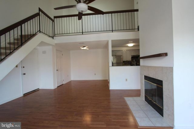 7714 TAMARRON DR, Plainsboro, NJ 08536