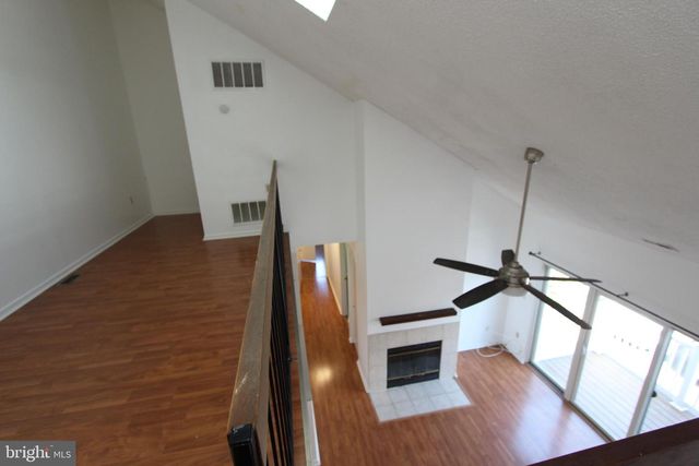 7714 TAMARRON DR, Plainsboro, NJ 08536