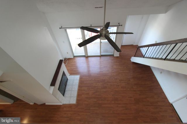 7714 TAMARRON DR, Plainsboro, NJ 08536