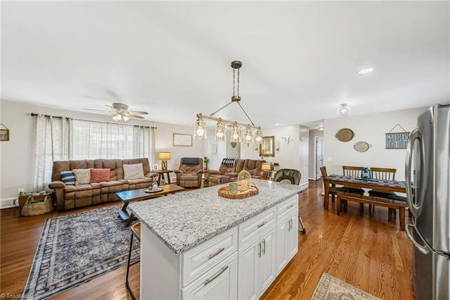 2303 Old Highway 21, State Road, NC 28676