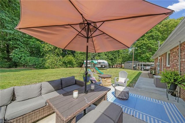 2303 Old Highway 21, State Road, NC 28676