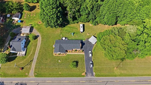 2303 Old Highway 21, State Road, NC 28676