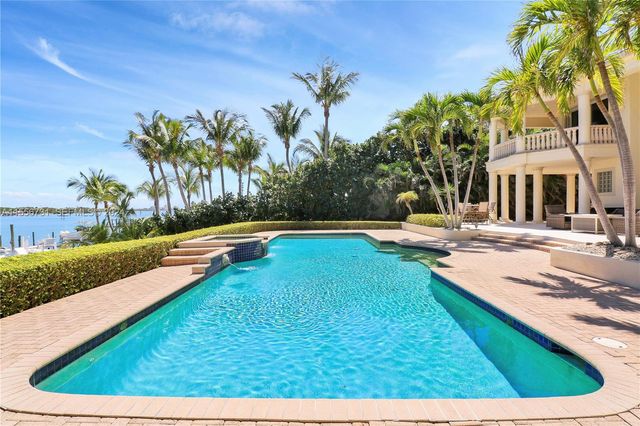 17581 SE Conch Bar Avenue, Jupiter, FL 33469