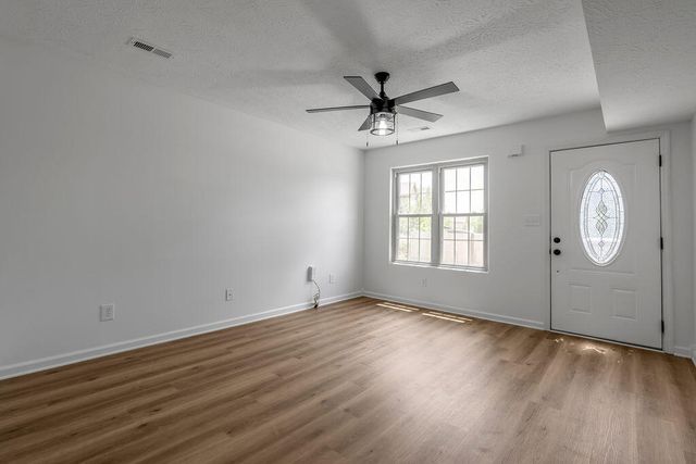821 Mickey Lane, Lexington, KY 40509