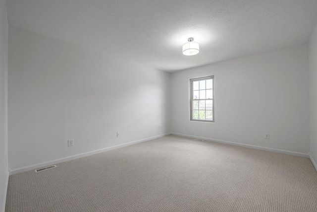 821 Mickey Lane, Lexington, KY 40509