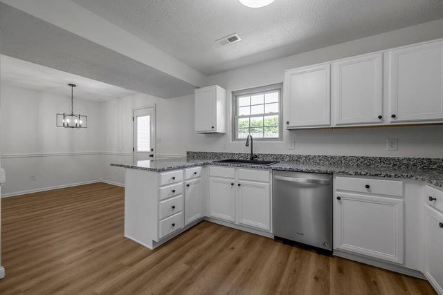 821 Mickey Lane, Lexington, KY 40509