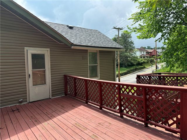 522 Cubbage St, Carnegie, PA 15106