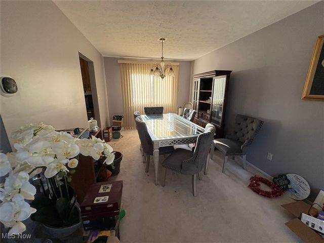 7210 Raynham Drive, Oakwood, OH 44146