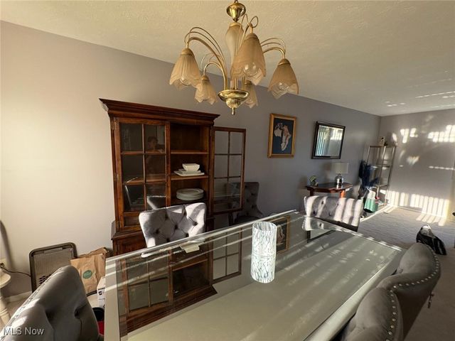 7210 Raynham Drive, Oakwood, OH 44146