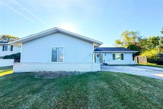 7210 Raynham Drive, Oakwood, OH 44146