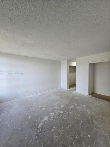 5920 Coral Lake Dr 208, Margate, FL 33063