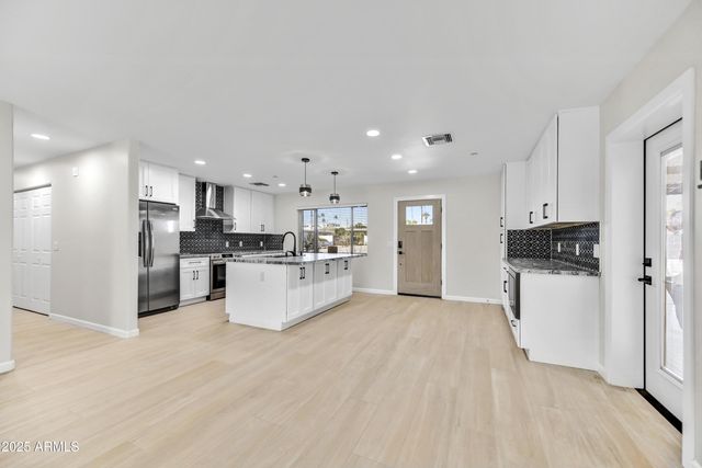 2223 N 74th Street, Scottsdale, AZ 85257