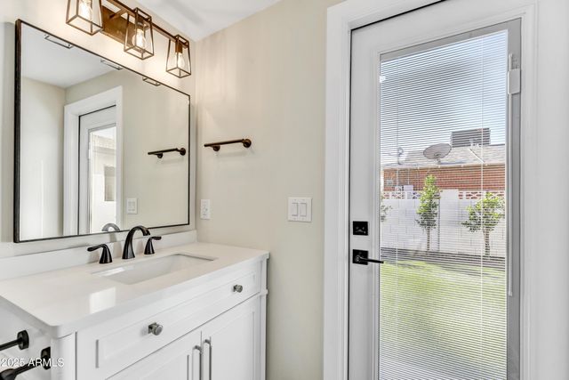 2223 N 74th Street, Scottsdale, AZ 85257