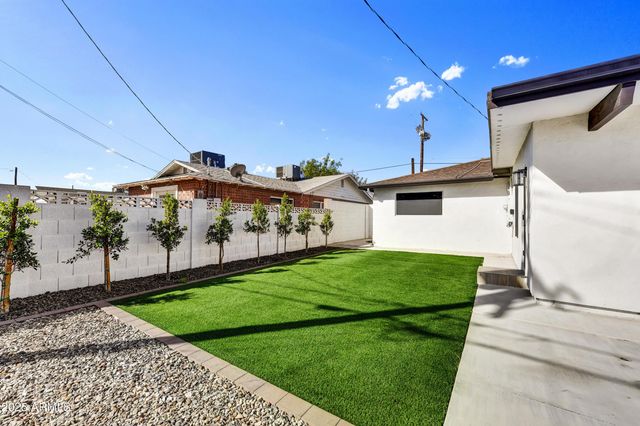 2223 N 74th Street, Scottsdale, AZ 85257